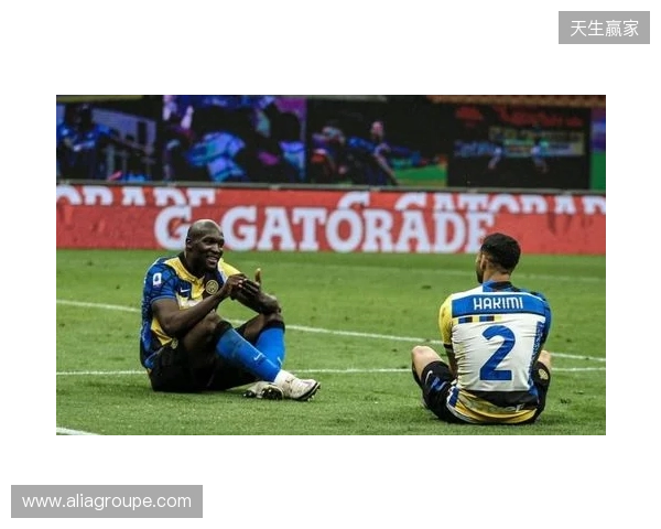 记者:国米420万分期报价摩洛哥17岁边卫泽克里,含10%二转